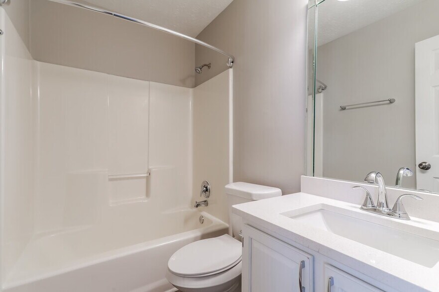 Building Photo - 25 Karen Camille Dr NW