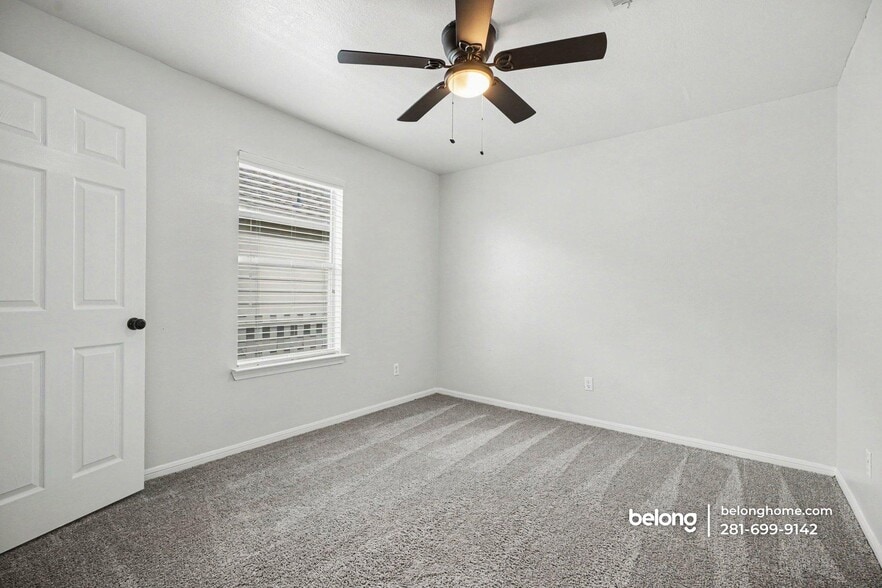 Building Photo - 5049 Hauna Ln