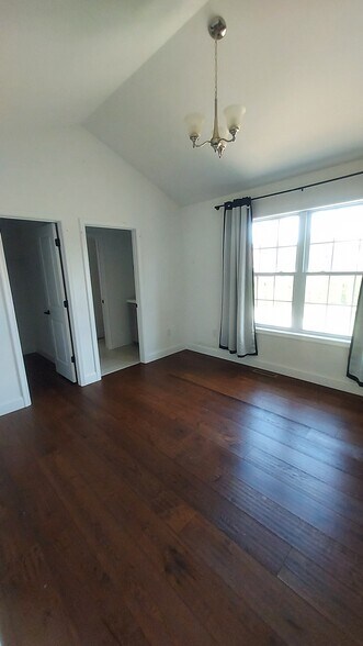 Building Photo - 1295 Needham Cir E