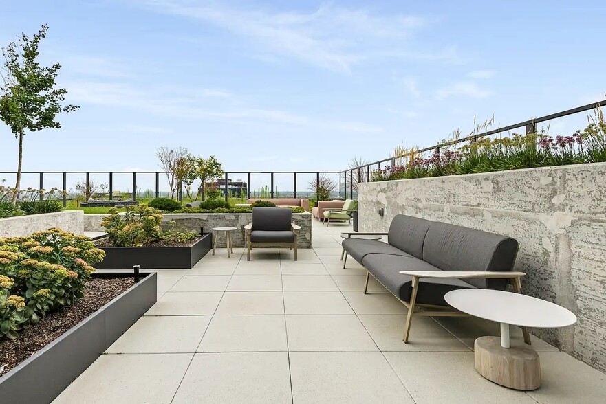 Building Photo - 1299 W Fulton Market