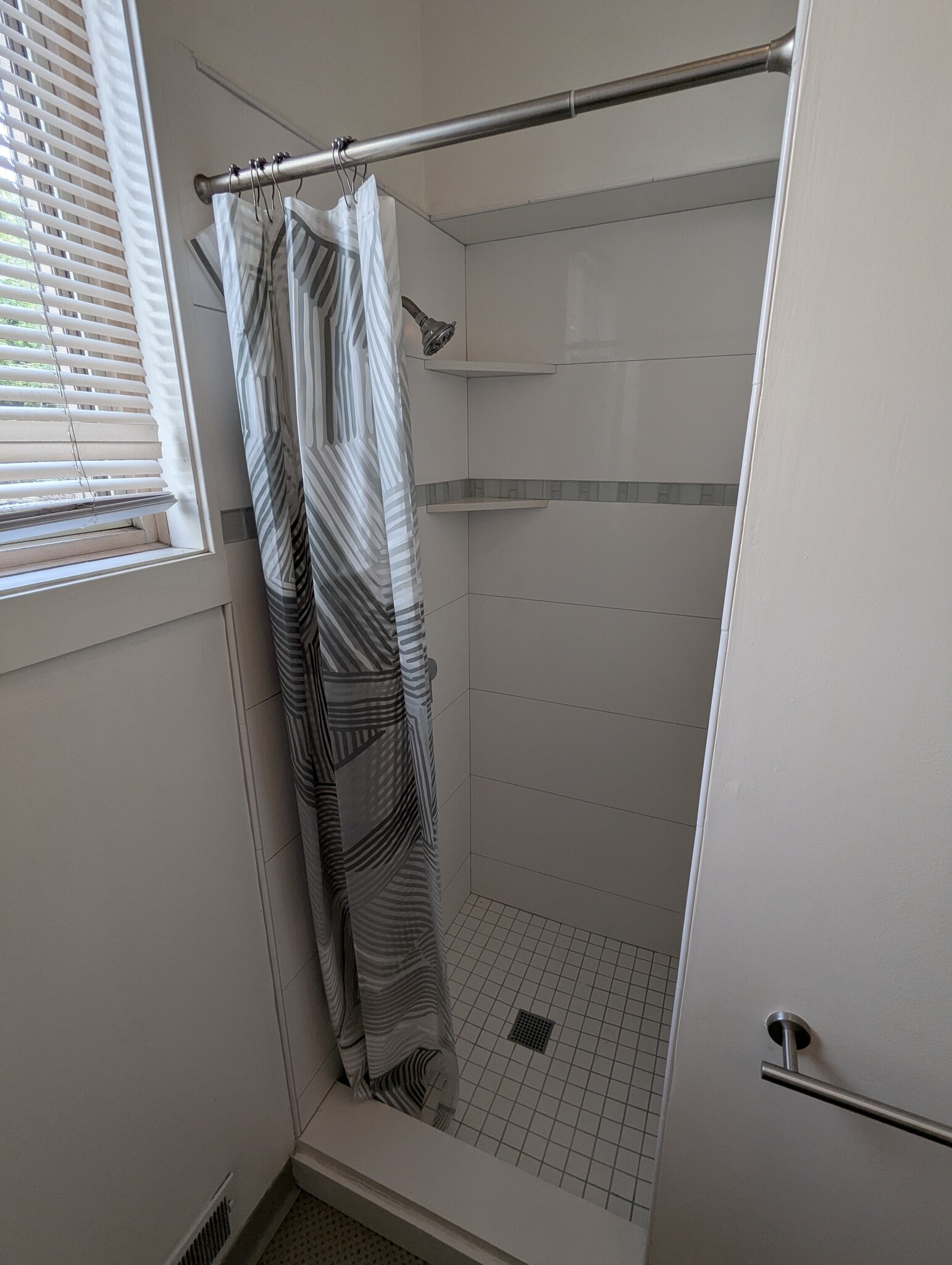1st floor full bathroom - 2346 Cedar St