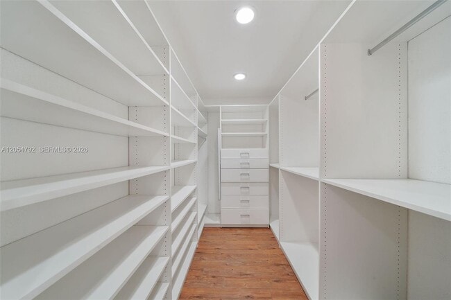 Building Photo - 1102 NE 117th St