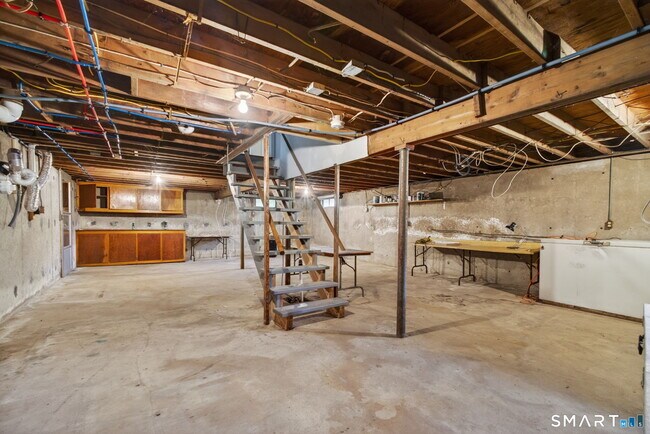 Building Photo - 121 Cherry Hill Rd
