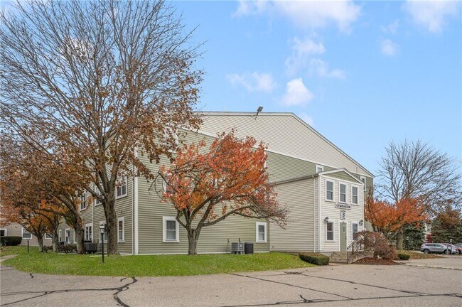 Building Photo - 3524 W Shore Rd