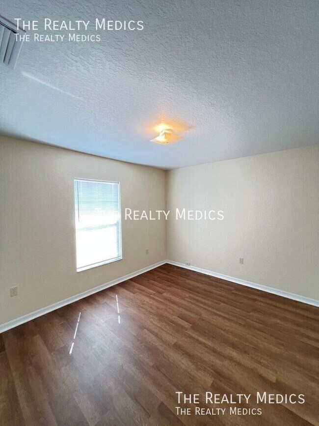 Building Photo - 8341 SW 135th Loop