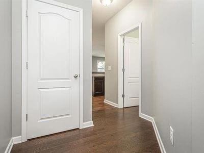 Building Photo - 145 Townview Dr