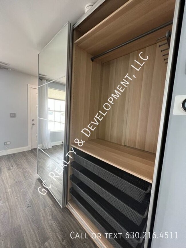 Building Photo - ***HIGHPOINT COMMUNITY / GORGEOUS UPDATED ...