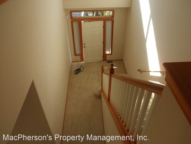 Building Photo - 3 br, 2.5 bath House - 7526 NE 204th Pl