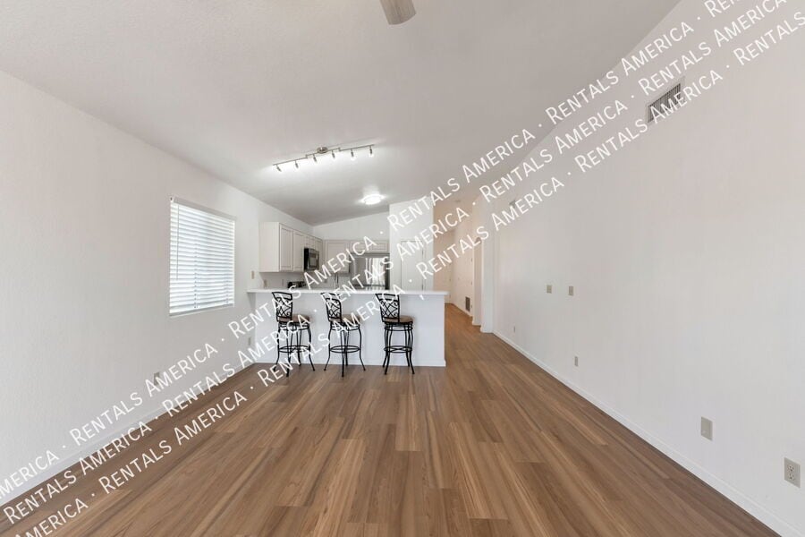 Building Photo - 8668 S Desert Dove Dr