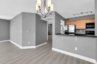 Building Photo - 2881 N Oakland Forest Dr