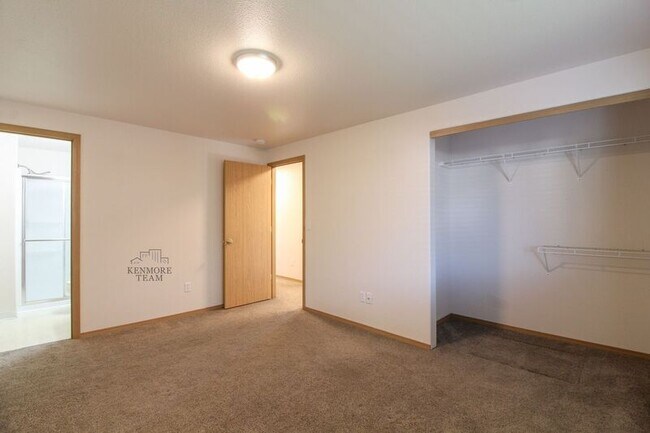 Building Photo - 7712 Thetis Dr