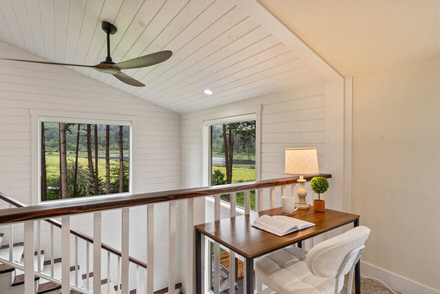 Building Photo - 205 Woodland Dr
