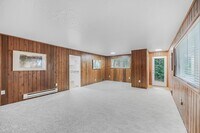 Building Photo - Fully Renovated & Very | Huge Yard | New HVAC | Lease w/ Option to Buy