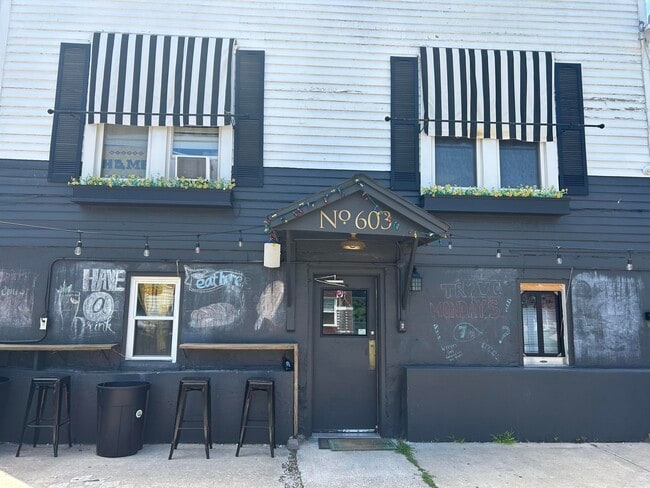 Building Photo - 1312 Wilson Ave