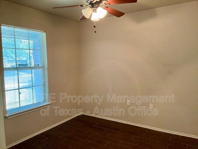 Building Photo - 7505 Cedar Edge Dr