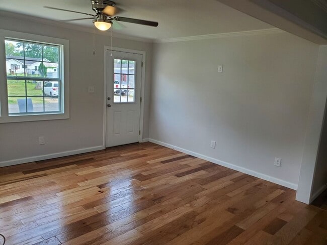 Building Photo - 353 Bayou Rd