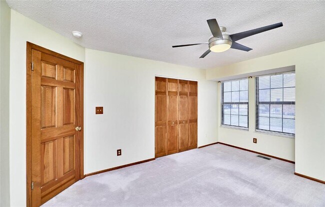 Building Photo - 2304 Yellowstone Park Ct