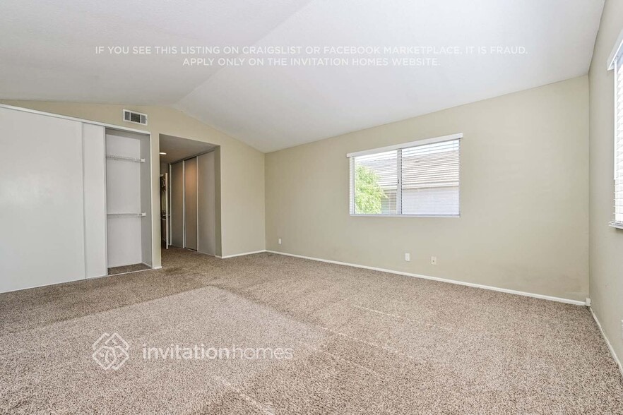 Building Photo - 12420 Alderglen St