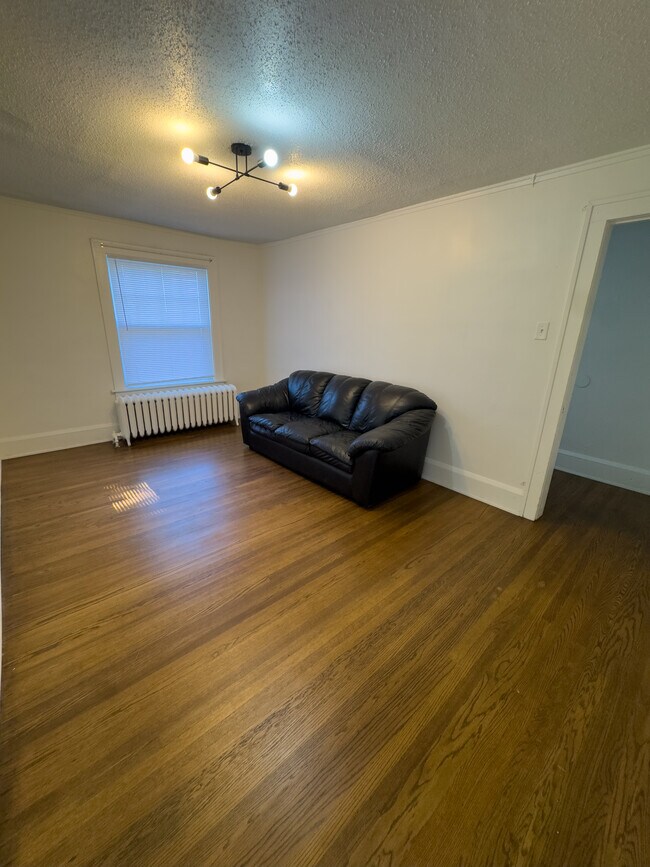 Building Photo - 3120 Cottage Grove Ave