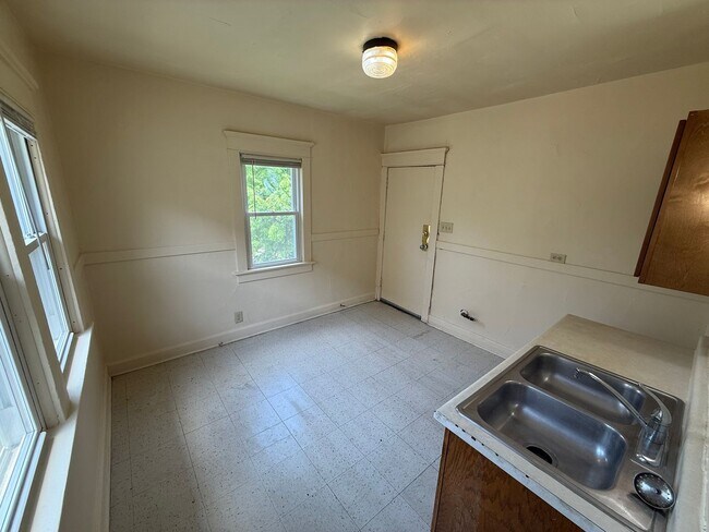 Building Photo - 2757-2759 N 36th St