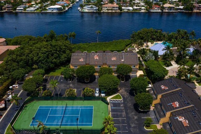 Building Photo - 3606 S Ocean Blvd
