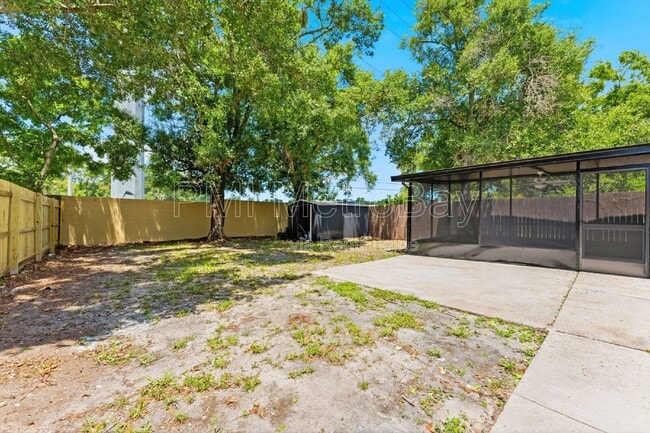 Building Photo - 3306 Laurel Dale Dr