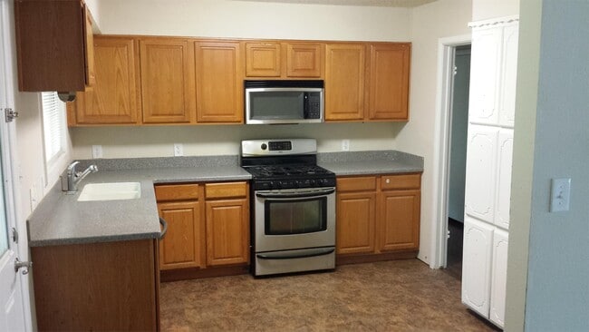 Building Photo - 508 Souder Dr