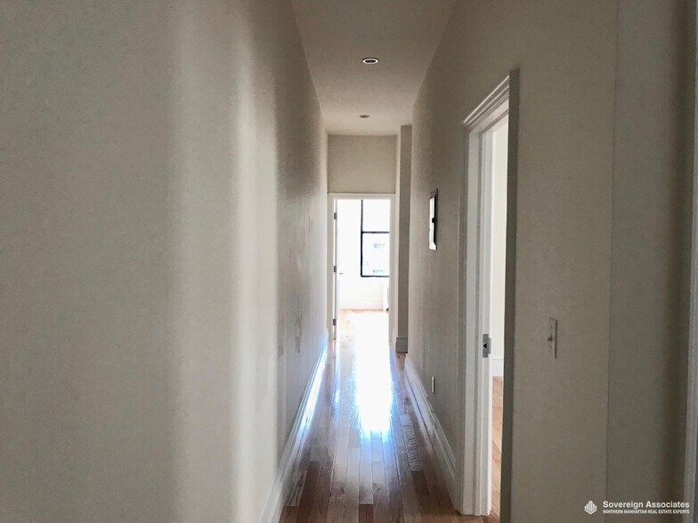 Building Photo - 250 Fort Washington Ave