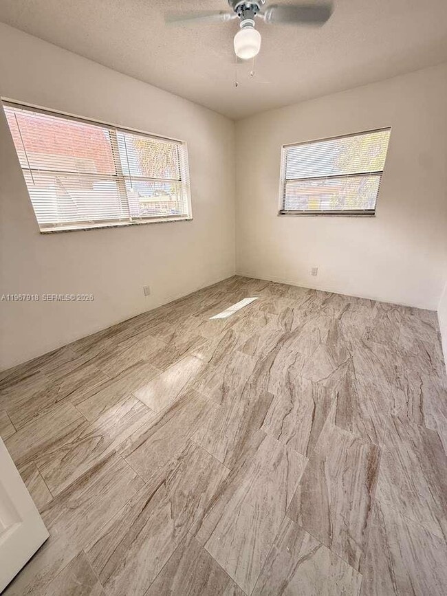 Building Photo - 7710 SW 10th Ct