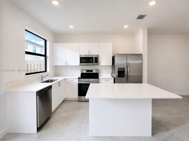 Building Photo - 23251 SW 128th Ave