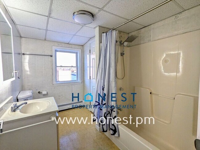 Building Photo - 83 Kennedy Memorial Dr