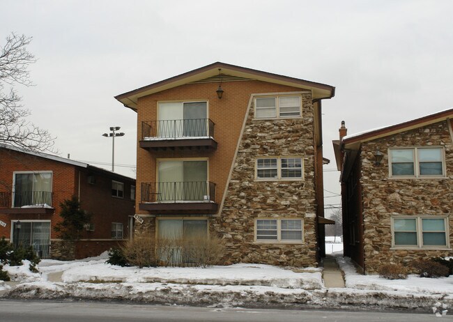 Building Photo - 6306 W 63rd St