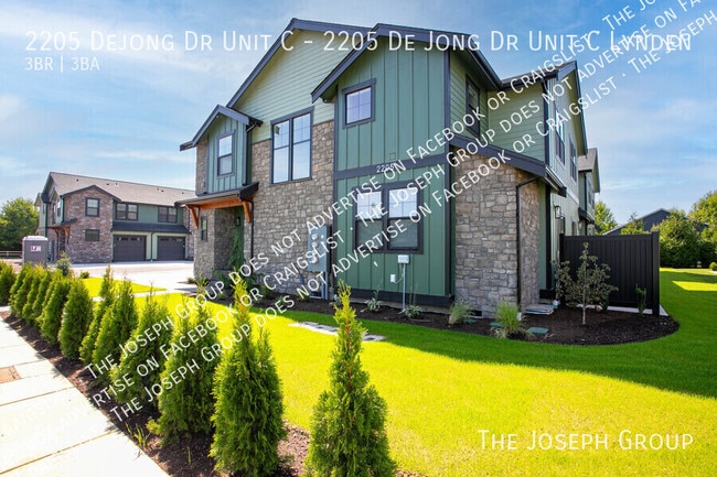 Building Photo - 2205 Dejong Dr Unit C