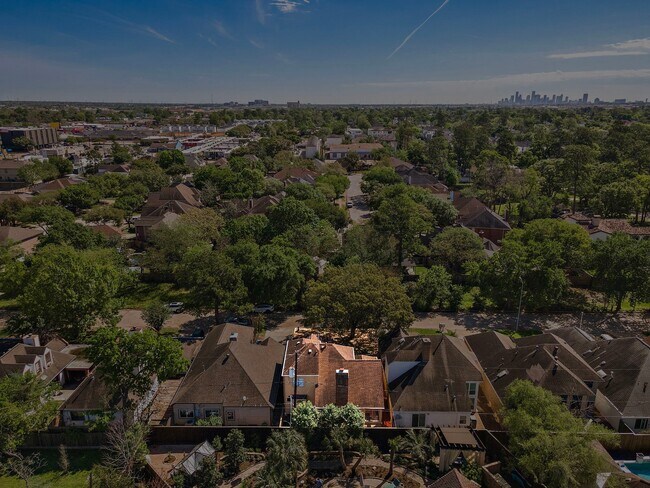 Building Photo - 1631 Gingerleaf Ln