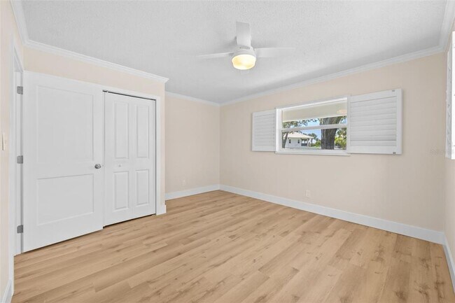Building Photo - 2026 Bayou Grande Blvd NE
