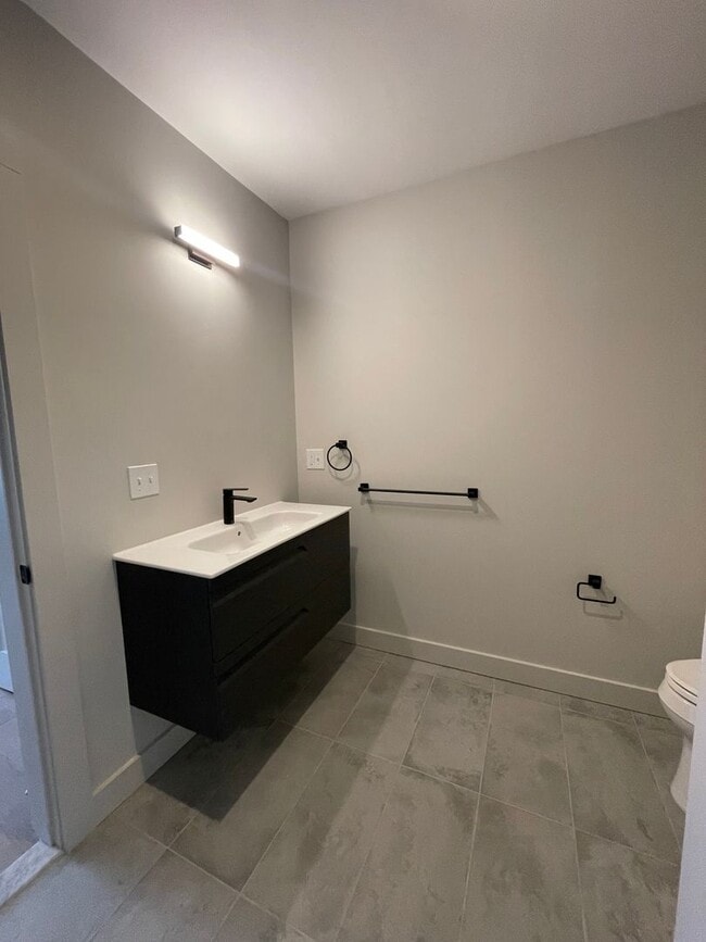 Building Photo - New construction condo available now!
