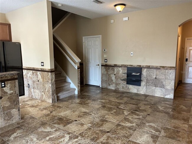 Building Photo - 2850 Retreat View Cir