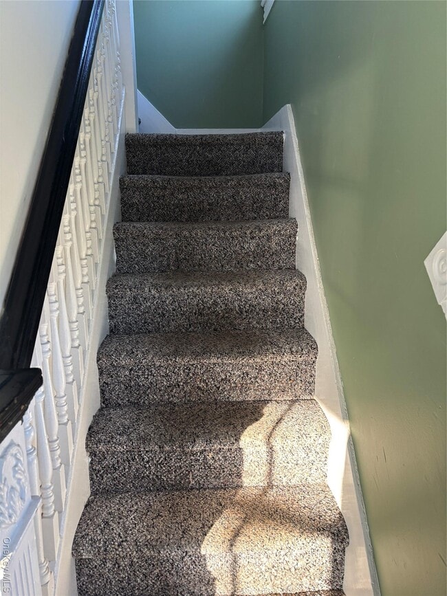 Building Photo - 89 Marion St