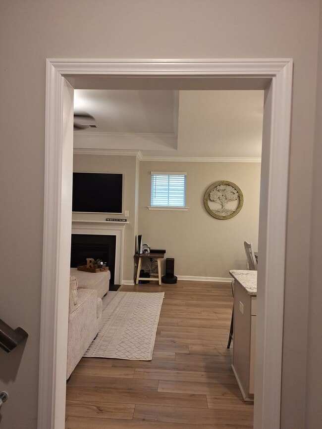 Building Photo - Outstanding Three Bedroom Home in the Ashcroft Community!