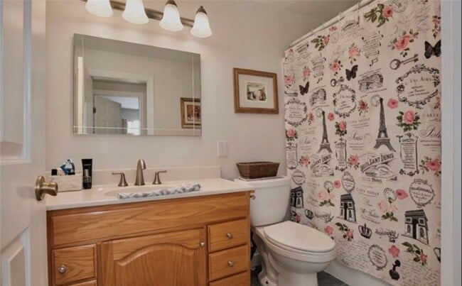 Building Photo - Spacious 3bed/2bath House for Rent in Garden Grove