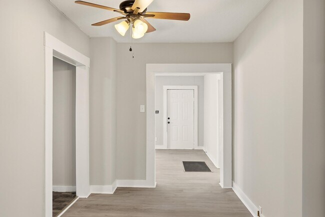 Building Photo - 5225 Central Ave