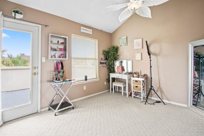 Building Photo - 12504 Sun Flare Dr