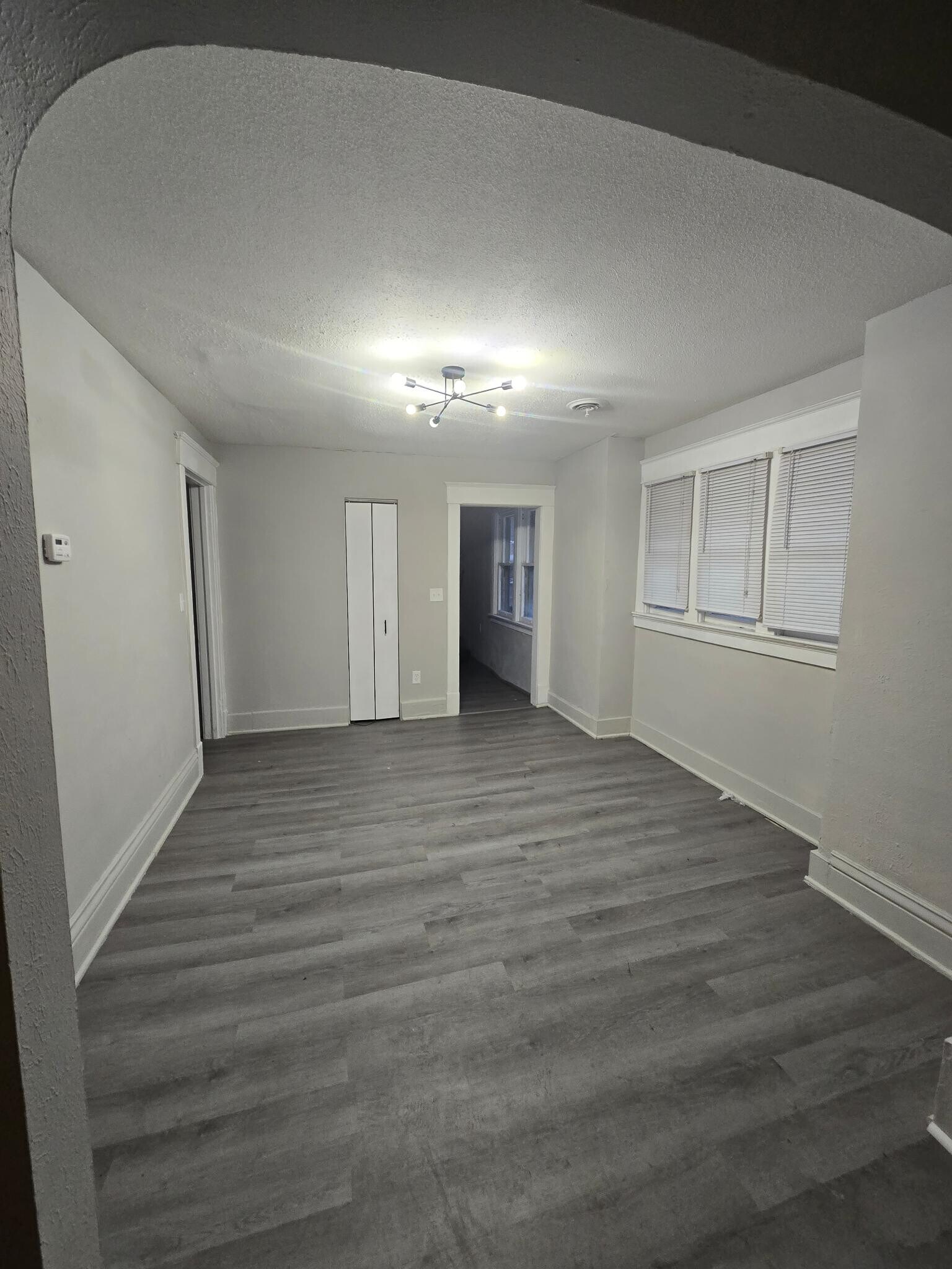 Building Photo - 2358 Putnam St