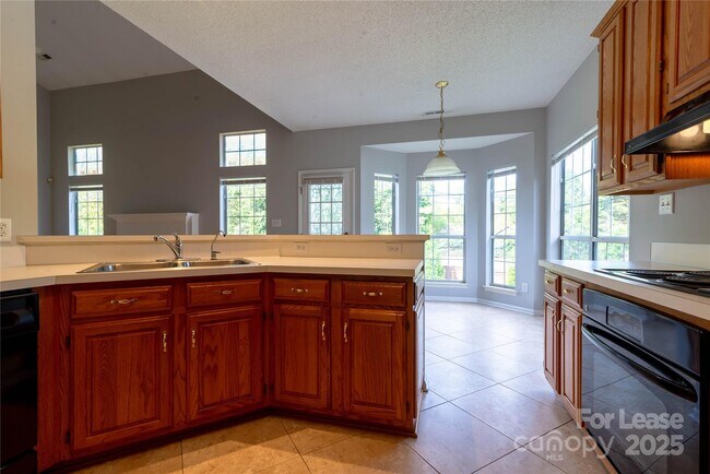 Building Photo - 6138 Garamond Ct