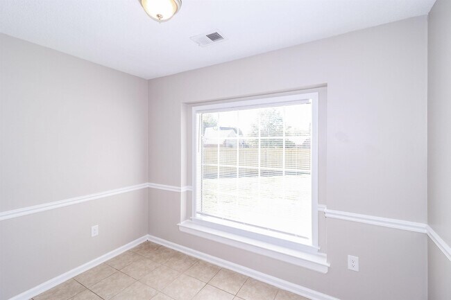 Building Photo - 1261 Fox Trace Dr