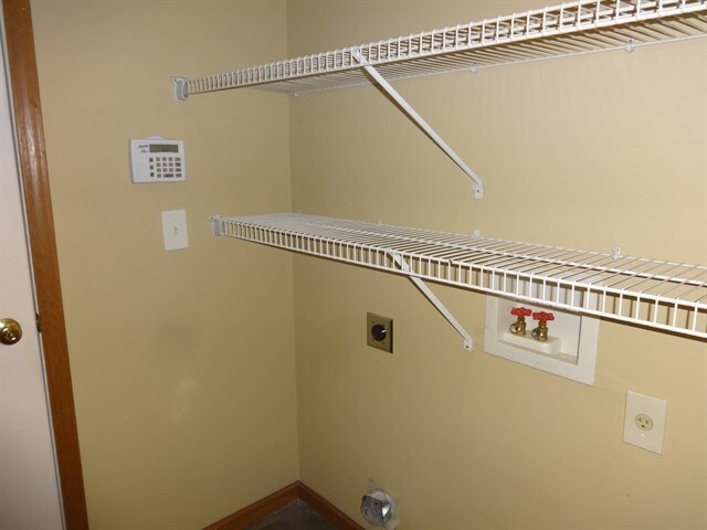 Building Photo - 1901 Big Tree Dr