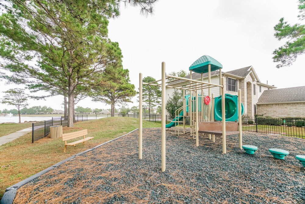 Building Photo - 16510 Timberidge Ct
