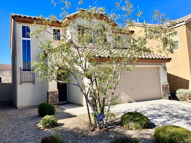 Building Photo - Welcome to your new home at Alington Bend ...