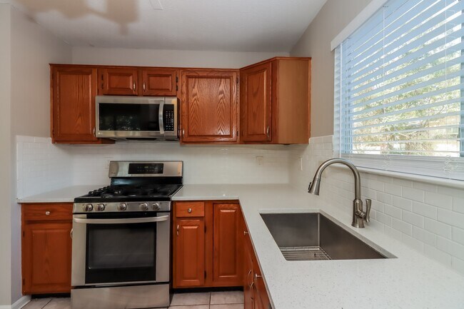 Building Photo - 160 W Golden Arrow Cir