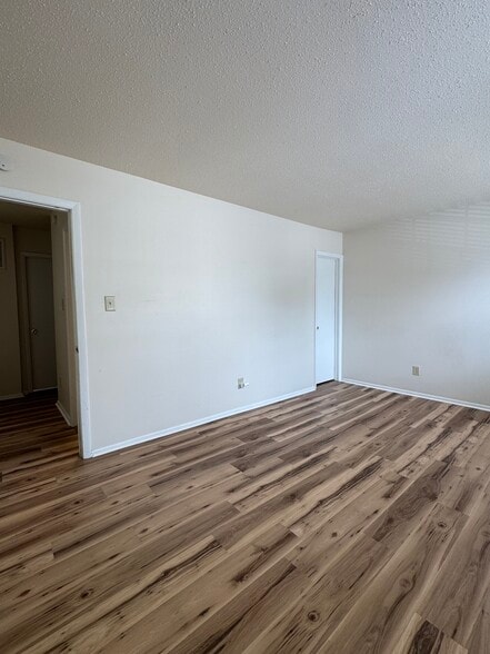 Building Photo - 3646 Sylvan Ct